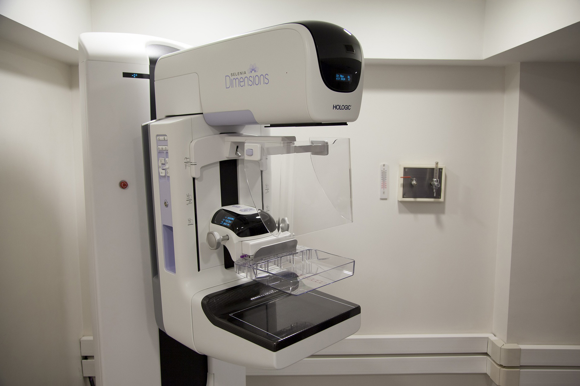 Aparelho mamografia e Tomossíntese